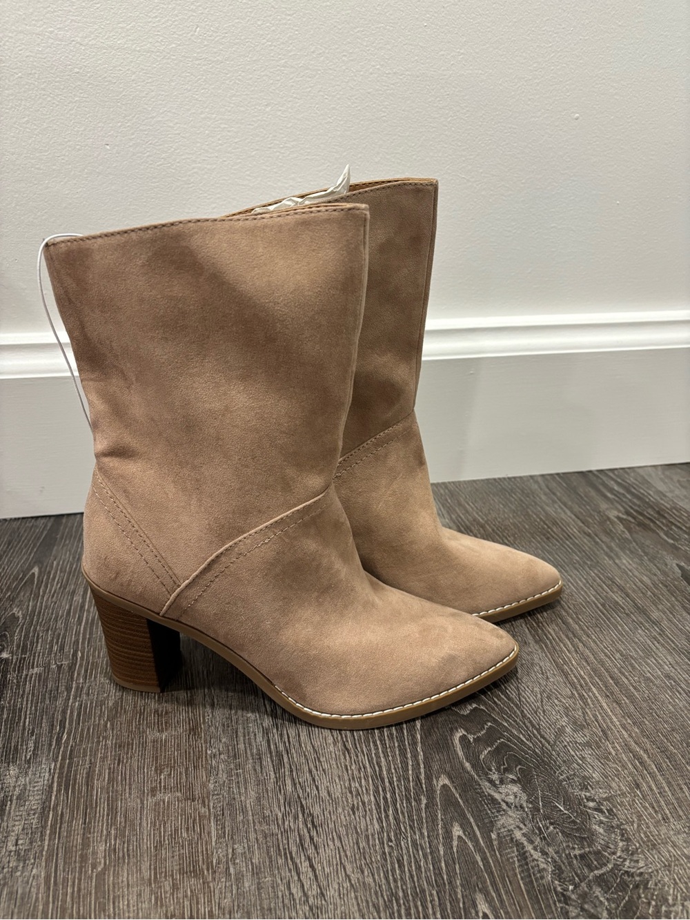 Universal thread Women's Suede Block Heel Ankle Boots